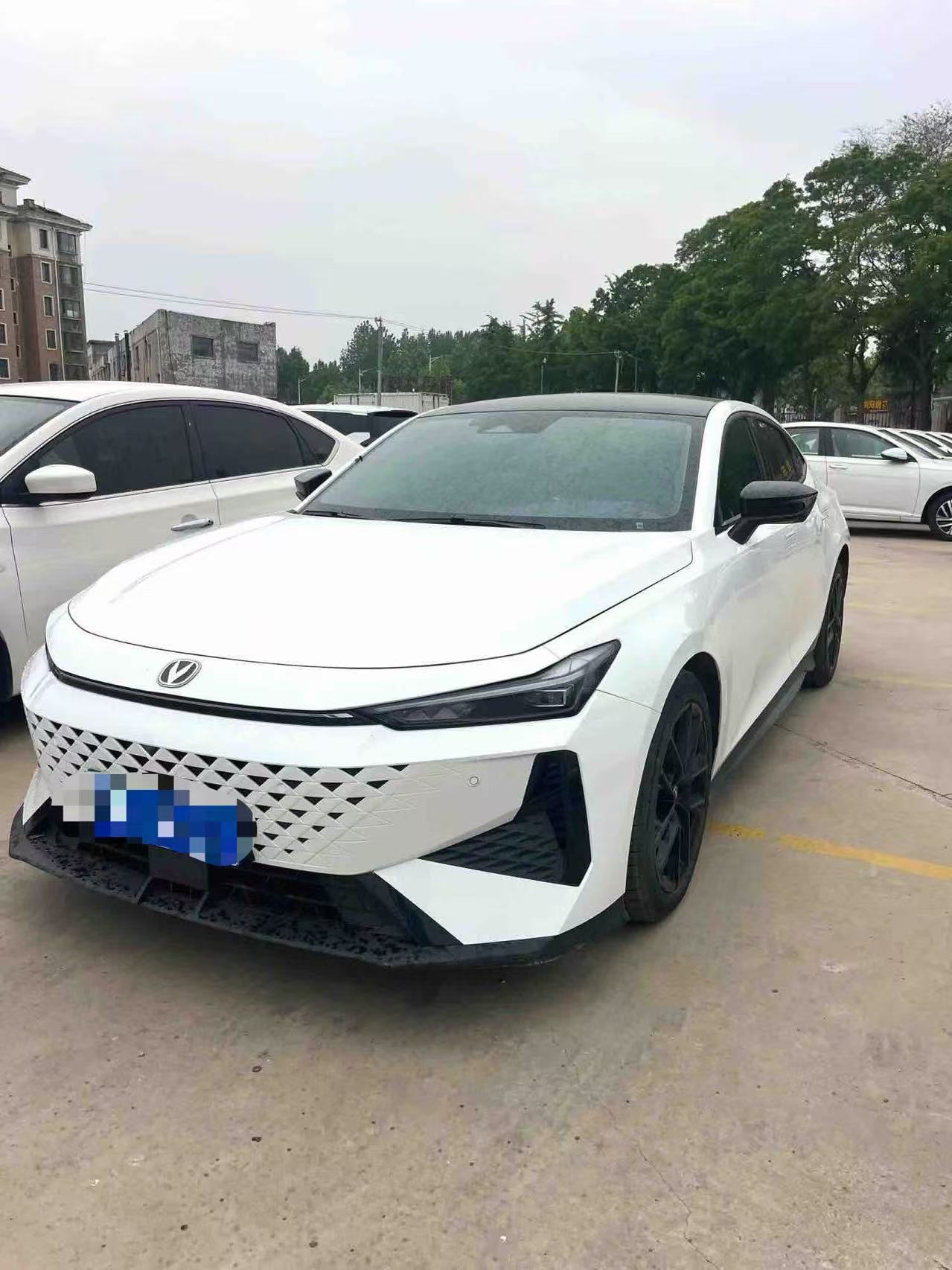 Changan UNI-V 2024 1.5T Zungui Edition