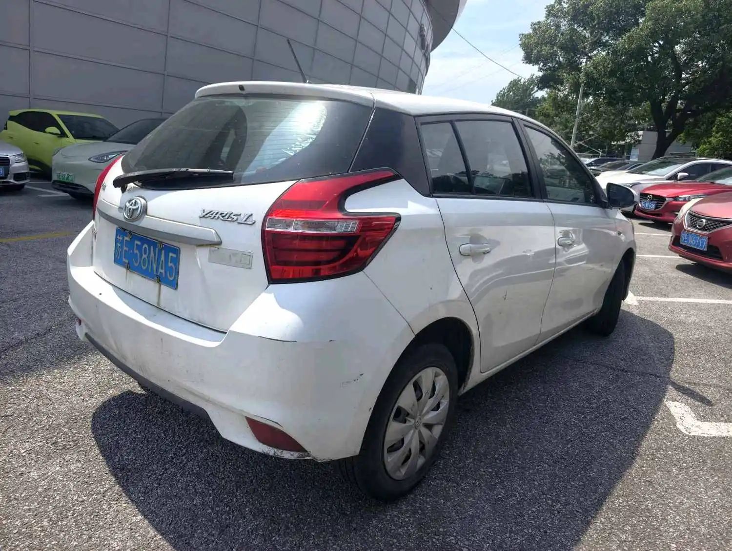 Toyota YARiS L 2015 1.5E Auto Charm Edition