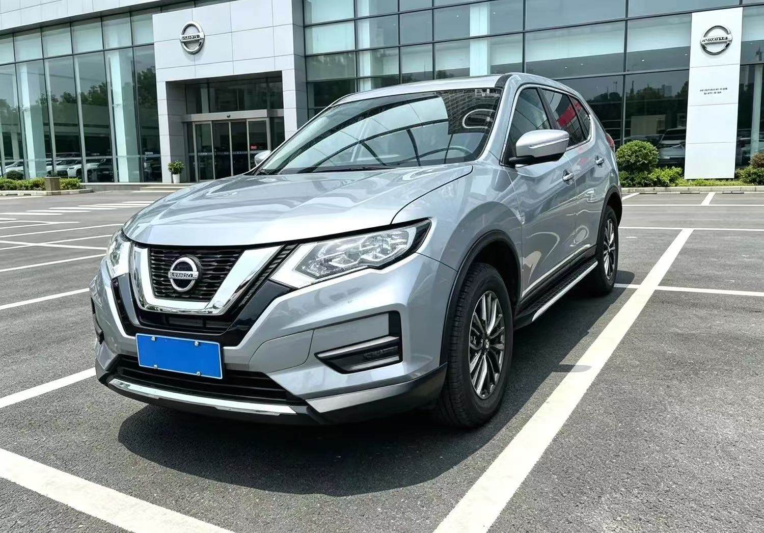 Nissan X-Trail 2025 Honor 2.0L 2WD Leading Edition